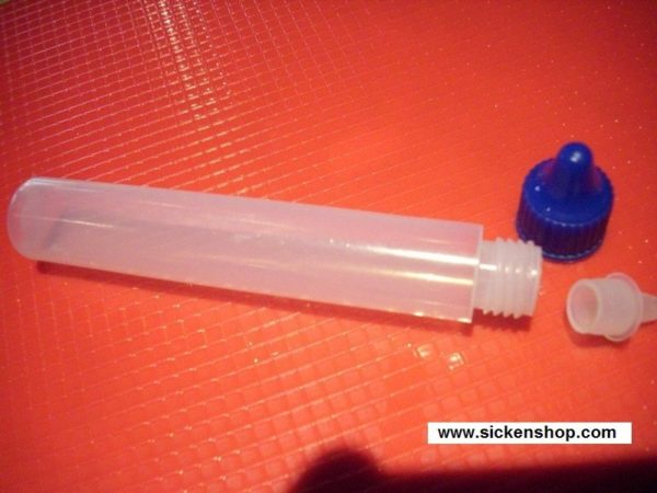 200 x 18 mm diameter plastic bottles of 25 ml PET